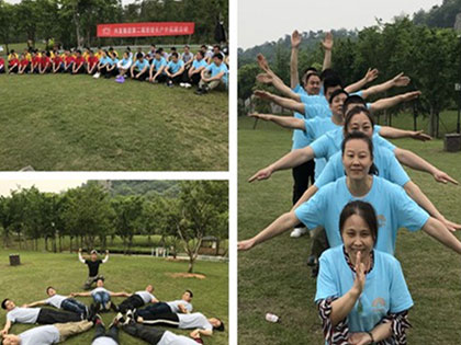 Desarrollo al aire libre para mostrar sus talentos, cohesión de equipo.